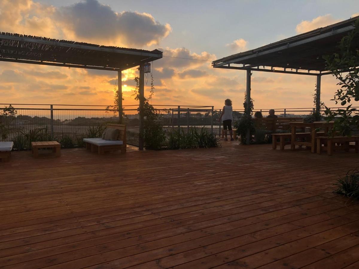 Atlit Rooftop Glamping Esterno foto