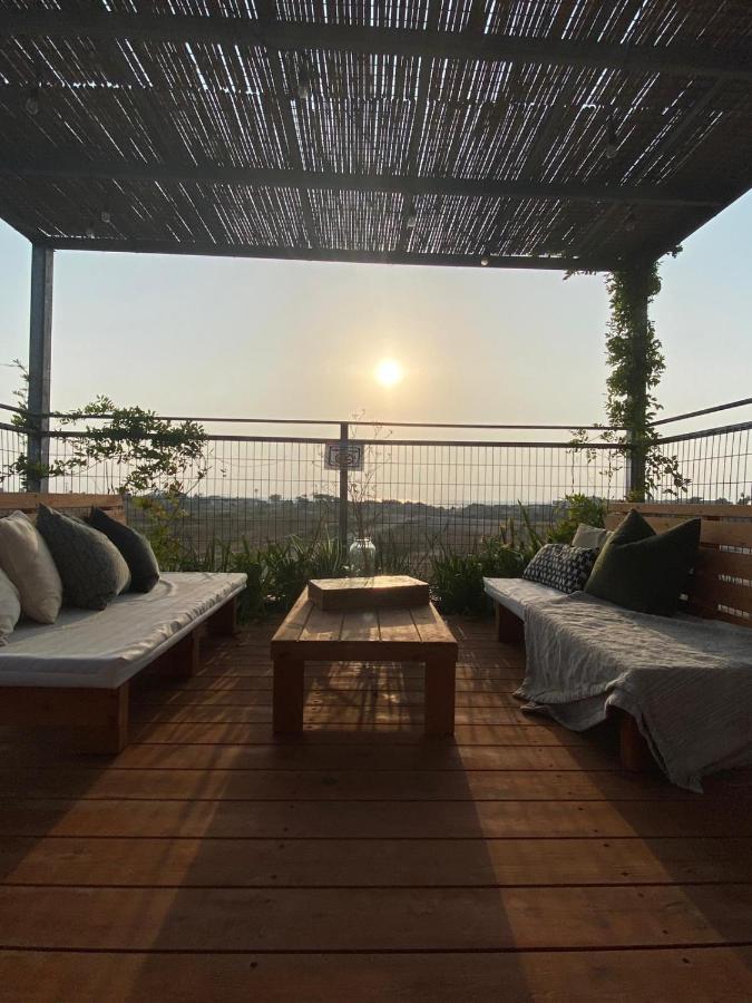 Atlit Rooftop Glamping Esterno foto